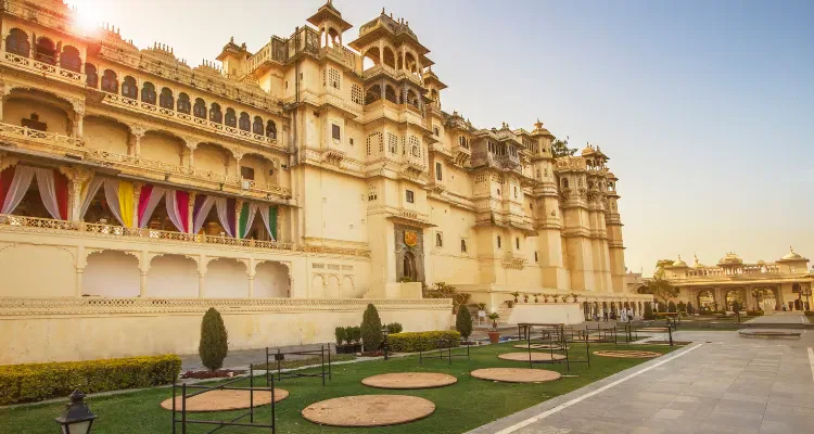City Palace Udaipur, top luxury spot for Golden Triangle tour