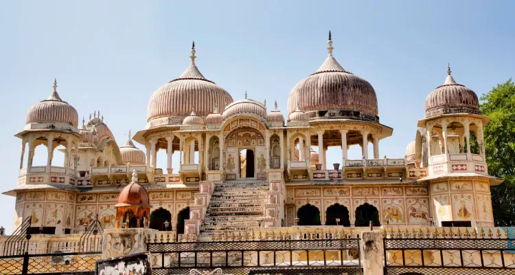 Golden Triangle with Mandawa, featuring the ornate Mandawa Fort with domes and arches