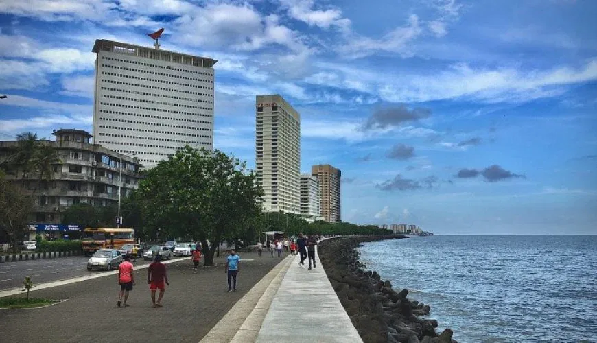 Mumbai sea side