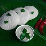 idly with coconut chutney